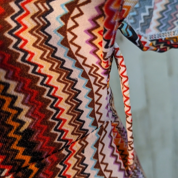 She's Cool Wiggle Print Dress 70s Style Size Medium Above Knee Gathered Waist. - Picture 5 of 12